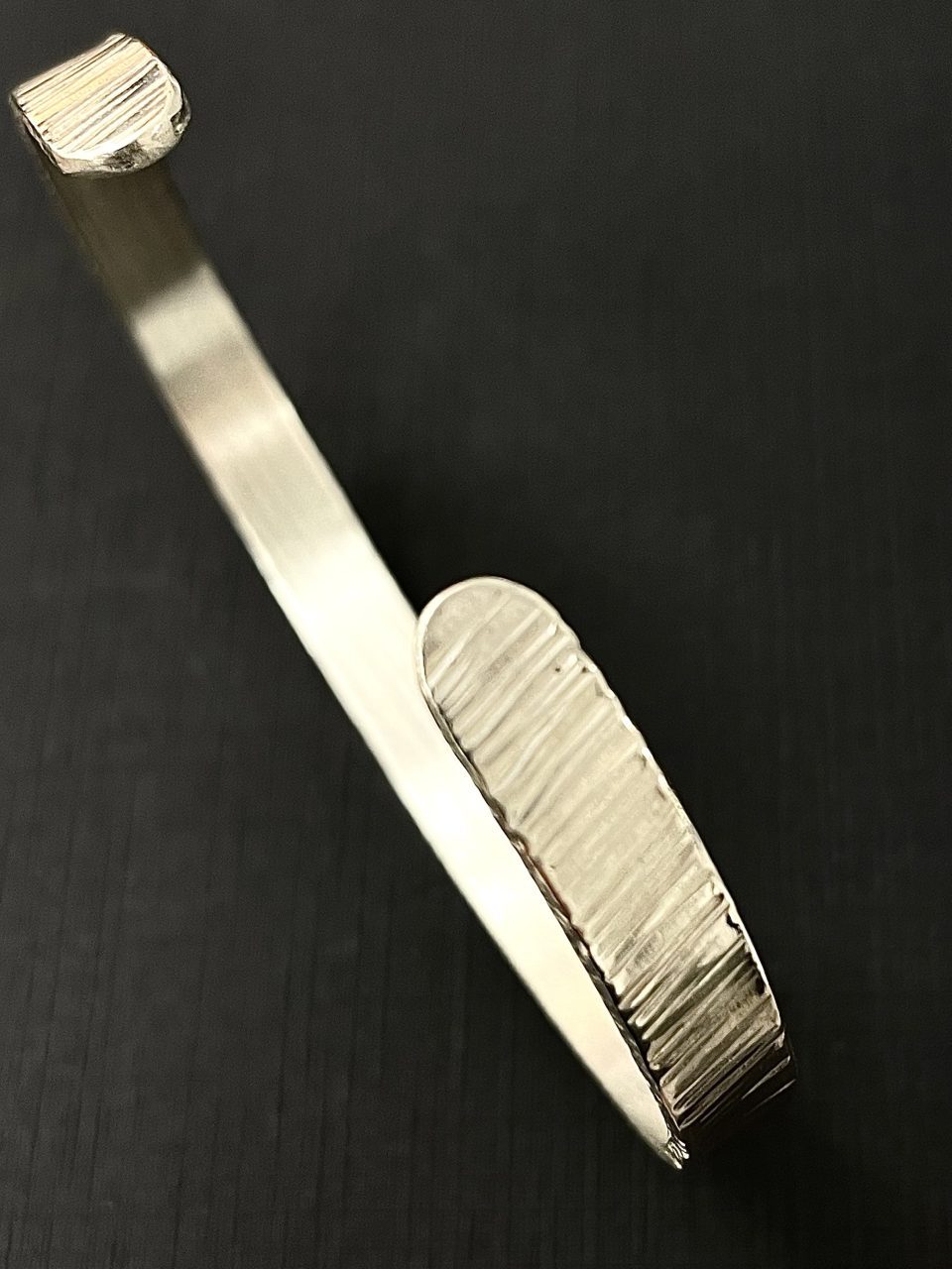 Grabados | Pulsera o Brazalete ajustable texturizado